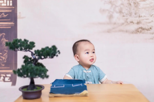 丽江怀孕多久会小腹隆起